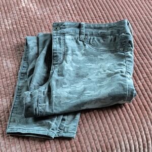 2/$10 Maurice's Camouflage Jeggings